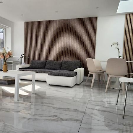 Spacious And Bright One Bedroom Apartment Oxford Kültér fotó