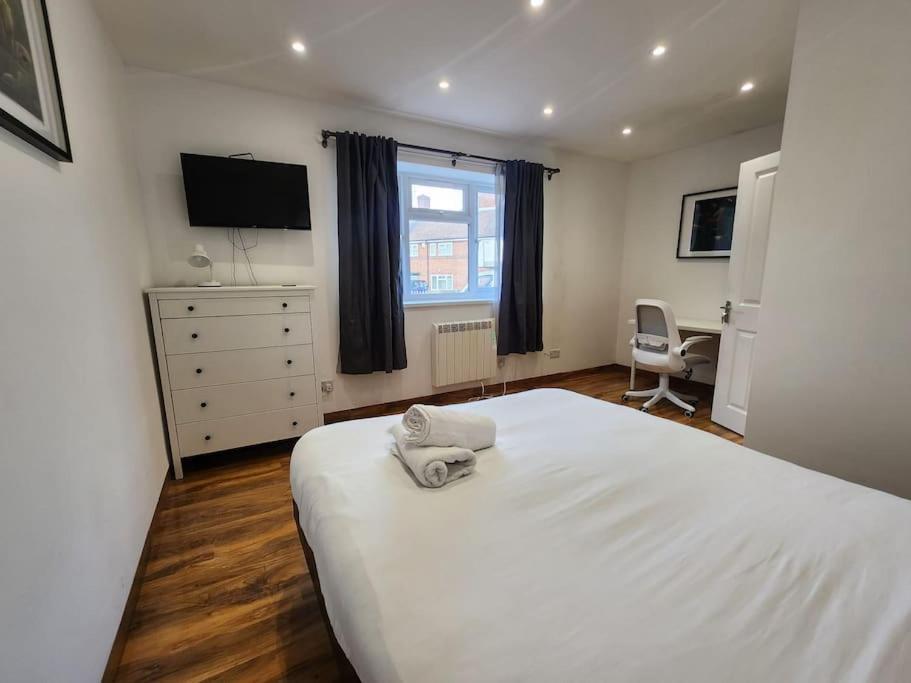 Spacious And Bright One Bedroom Apartment Oxford Kültér fotó